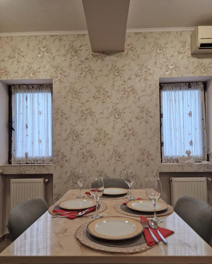 Laroka House Beautiful Apartment Universitate Center Bukareszt Zewnętrze zdjęcie